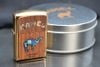 Zippo xuất Nhật ốp gỗ óc chó khảm trai Chủ Đề Camel ZN346