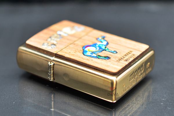 Zippo xuất Nhật ốp gỗ óc chó khảm trai Chủ Đề Camel ZN346