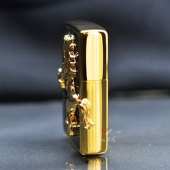 Zippo Ốp Cẩm Thạch Đen Ngựa Nổi Mạ Vàng ZN115