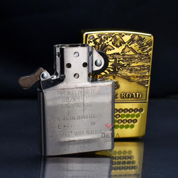 Zippo Khắc Chủ Đề Hành Trình Trên Con Đường Route 66 ZN132