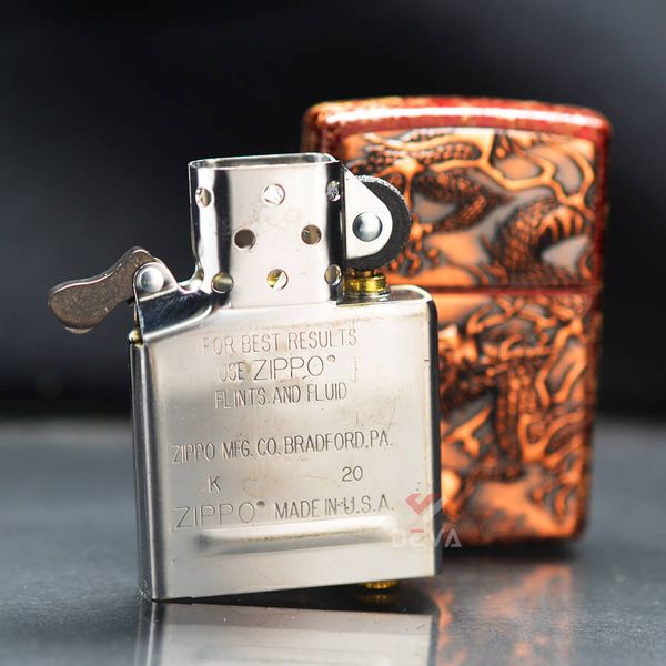Zippo Ốp Emblem Khắc Nổi Hình Rồng Cầm Châu ZN225