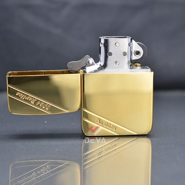 Zippo replica 1941 mạ vàng sọc chéo bản giới hạn ZN294
