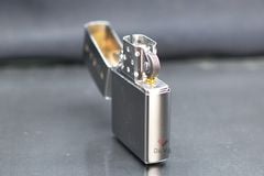 Zippo Mạ Satin Khắc Hình Đại Bàng Mỹ ZK63