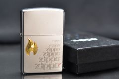 Zippo Satin Khắc Logo Zippo Ngọn Lửa Mạ Vàng ZK70