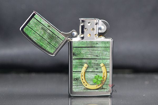 Zippo Slim In Hình Cỏ 4 Lá và Móng Ngựa Z380