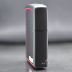 Zippo sơn đen kẻ đỏ ZT55