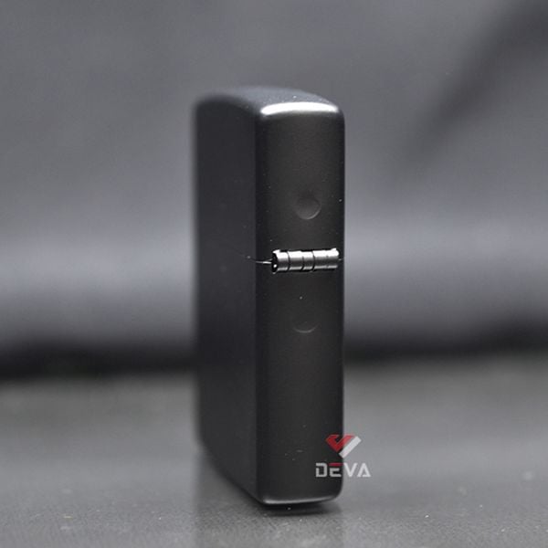 Zippo sơn đen ốp Emblem đầu trâu thổ dân ZN306