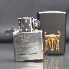 Zippo sơn đen ốp Emblem đầu trâu thổ dân ZN306