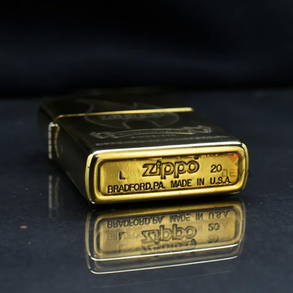 Zippo Khắc Sâu Ngọn Lửa Biểu Tượng Thương Hiệu Zippo ZN362