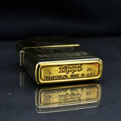 Zippo Khắc Sâu Ngọn Lửa Biểu Tượng Thương Hiệu Zippo ZN362