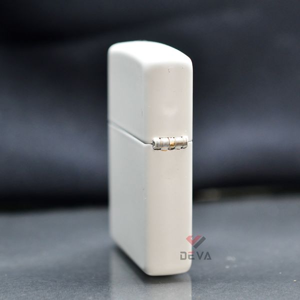 Zippo Sơn Trắng In Logo Ngọn Lửa Zippo Motif Z103