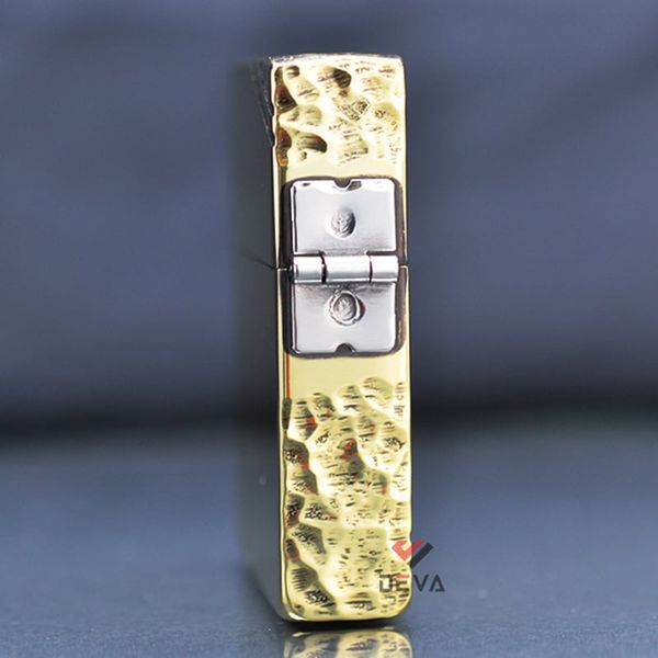 Zippo tái bản 1935 chặt góc cạnh hoa văn gõ búa ZN309