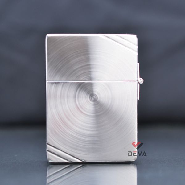 Zippo tái bản 1935 chặt góc hoa văn đường tròn đồng tâm ZN310