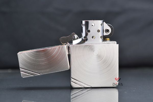 Zippo tái bản 1935 chặt góc hoa văn đường tròn đồng tâm ZN310