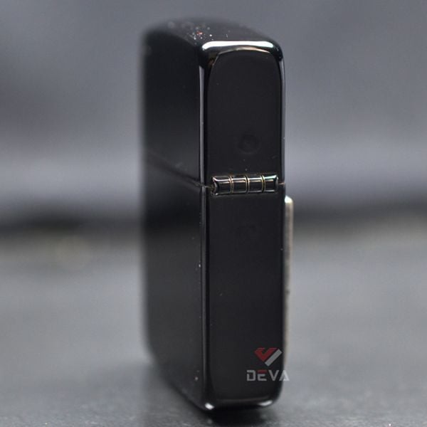 Zippo Tái Bản 1941 Đen Bóng Ốp Emblem Logo Coca-Cola ZN349