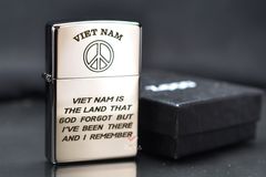 Zippo tái bản chiến tranh Việt Nam ZK53