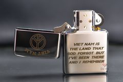 Zippo tái bản chiến tranh Việt Nam ZK53