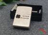 Zippo cỏ 4 lá trên nền bạc cổ ZK68