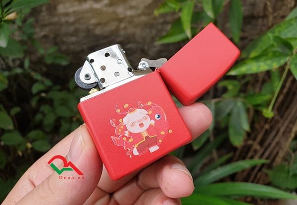 Zippo thần tài may mắn Z349