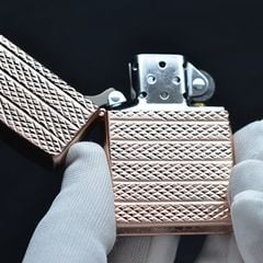 Zippo vàng hồng kẻ vân nổi ZN284