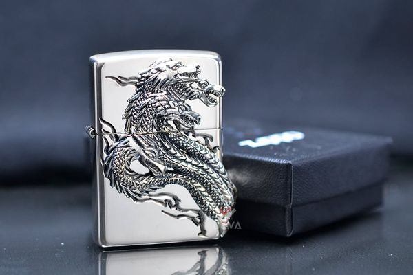 Zippo ốp Emblem rắn 8 đầu Yamata no Orochi ZN324