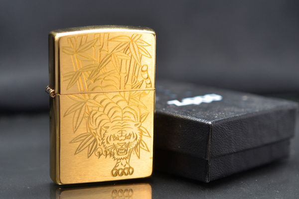 Zippo Khắc Hổ Trong Rừng Tre ZK33