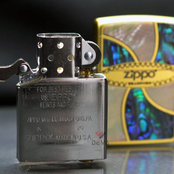Zippo Vòng Xoáy Khảm Trai ZN381