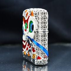 Set Zippo Bọc Lưới Mạ Bạc Múa Sư Tử Như Ý Cát Tường ZN209