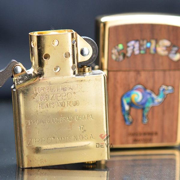 Zippo xuất Nhật ốp gỗ óc chó khảm trai Chủ Đề Camel ZN346