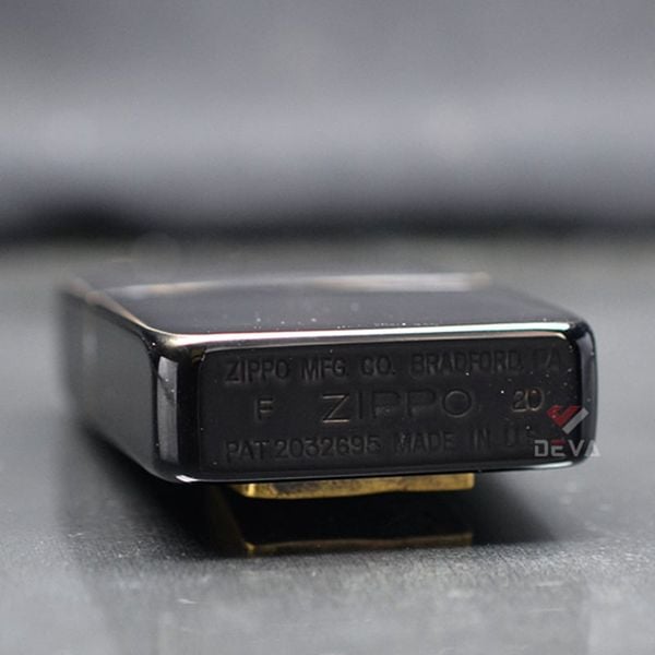 Zippo Tái Bản 1941 Đen Bóng Ốp Emblem Nissan GTR ZN352