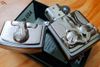 Zippo ốp Eblem Cô Gái Gợi Cảm ZN244