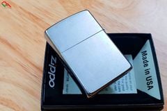 Zippo ốp Emblem Cô Gái Gợi Cảm ZN244