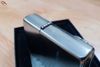 Zippo ốp Eblem Cô Gái Gợi Cảm ZN244