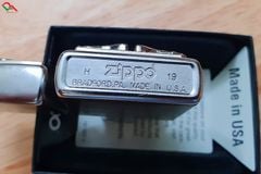 Zippo ốp Emblem Cô Gái Gợi Cảm ZN244