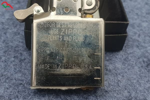 Zippo Hình Phượng Hoàng Đời 2005 C430