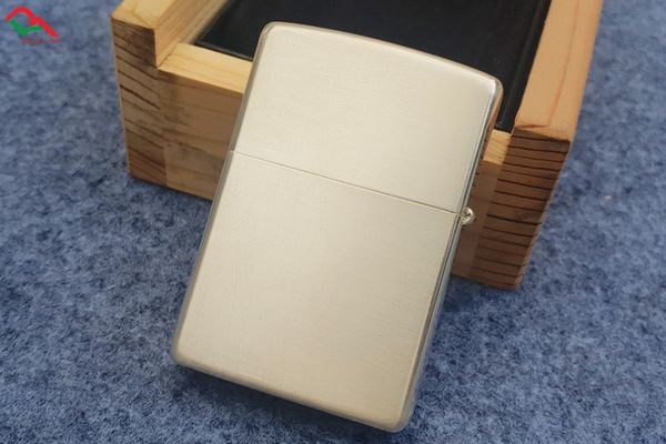 Zippo Đồng Tiền May Mắn Đời 2012 C425