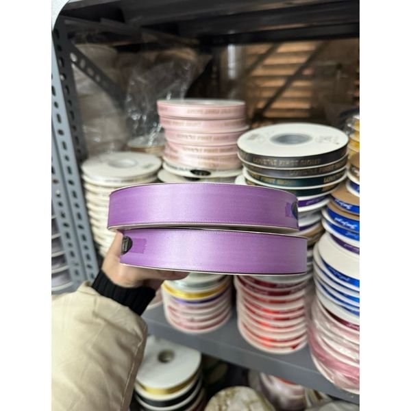 (Cuộn 100Met) Ruy băng lụa bản 2,5cm - loại đẹp - đủ màu