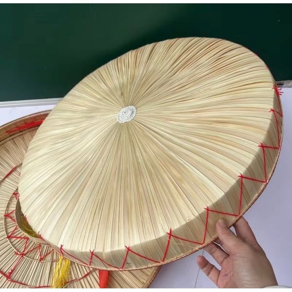 Nón Quai Thao - Nón biểu diễn văn nghệ - Trang trí cực đẹp