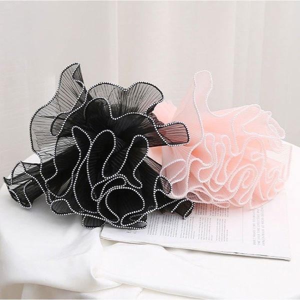 Giấy gói hoa - VOAN LƯỚI - VOAN SÓNG , VIỀN NGỌC TRAI  gói hoa -  28cm*2m