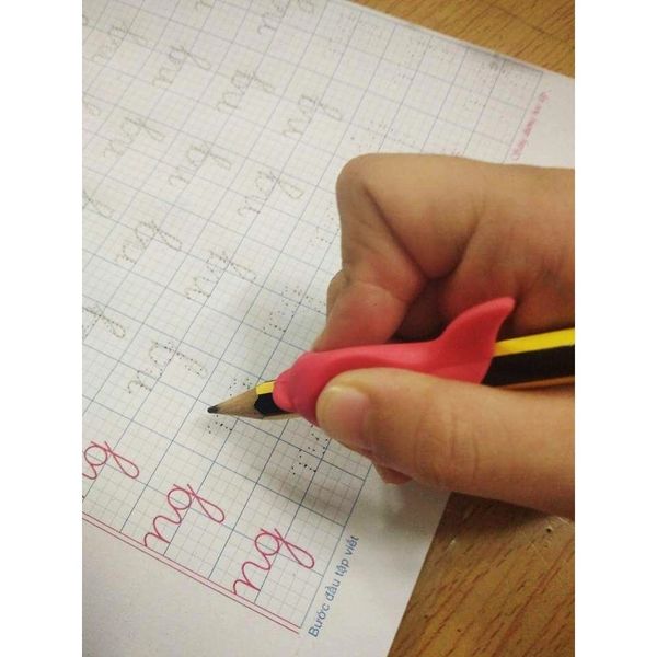 Cá Định Vị Tay Cầm Tập Viết (4 chiếc) -  Định Vị Tay Cầm Bút Cho Bé