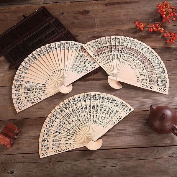 Quạt gỗ cầm tay phong cách cổ trang Trung Hoa , quạt gỗ mộc hương decor