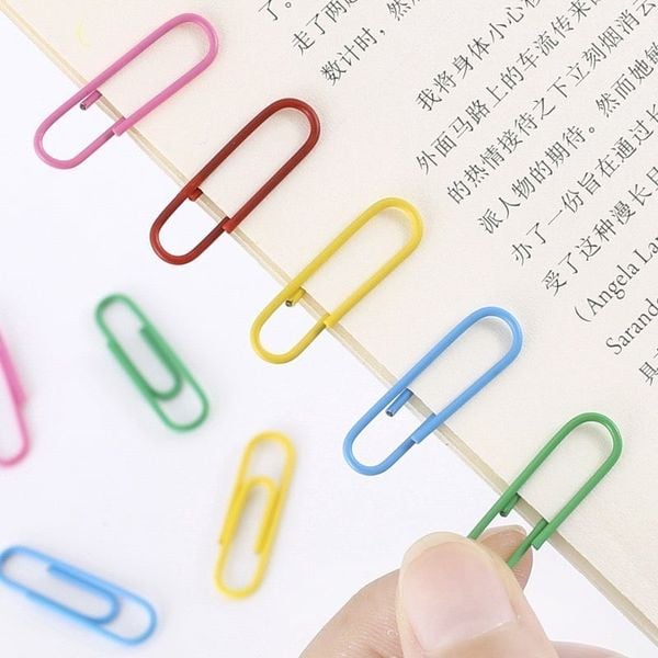 Ghim cài giấy Deli , Ghim mũ nhựa Deli nhiều màu