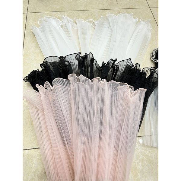 Giấy gói hoa - VOAN LƯỚI - VOAN SÓNG , VIỀN NGỌC TRAI  gói hoa -  28cm*2m