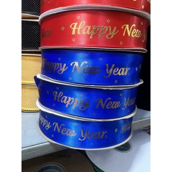 Ruy Băng Lụa In Chữ Happy New Year Bản 2,5cm- Cuộn To 45Met Loại đẹp