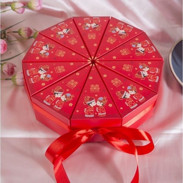 Vỏ hộp  tam giác ánh nhũ xếp tròn - vỏ hộp bánh cưới sang trọng