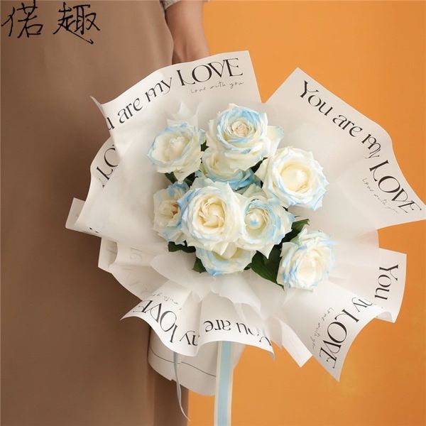 Giấy gói hoa in chữ Love Studio khổ nhỏ 30x45cm