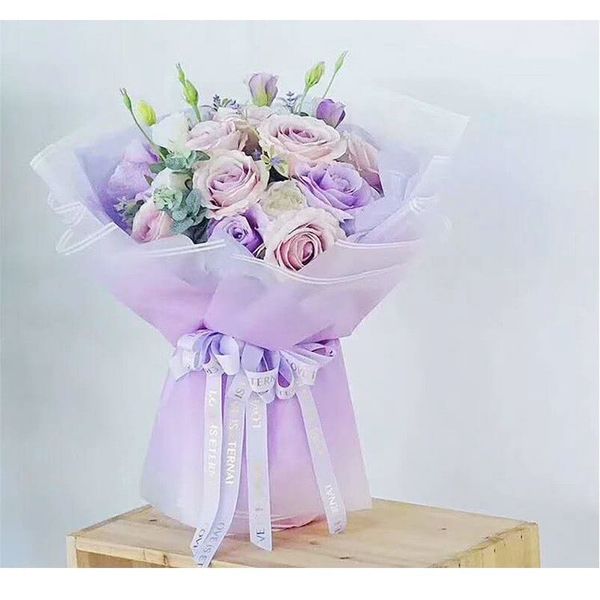 Giấy Gói Hoa - Tập 20 Tờ Giấy Gói Hoa Bóng Mờ Viền Sọc Trắng Hiện Đại, Sang Trọng