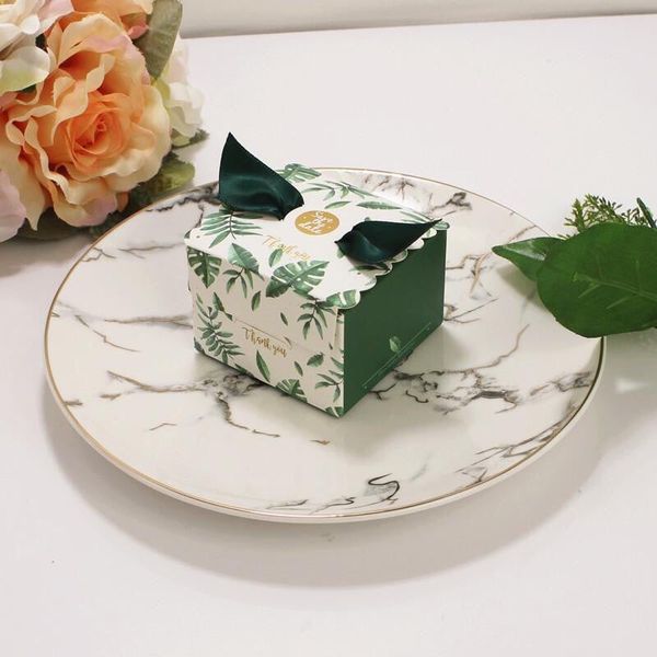 Hộp quà hình vuông - Hộp đựng quà tặng - Decor Trang trí tráp cưới hỏi (Kèm Ruy Băng)