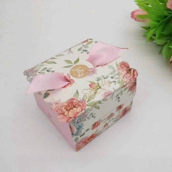 Hộp quà hình vuông - Hộp đựng quà tặng - Decor Trang trí tráp cưới hỏi (Kèm Ruy Băng)