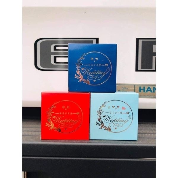 Hộp đựng bánh cốm, Vỏ Hộp bánh phu thê - in chữ Wedding - Mặt trước in nhũ cực đẹp